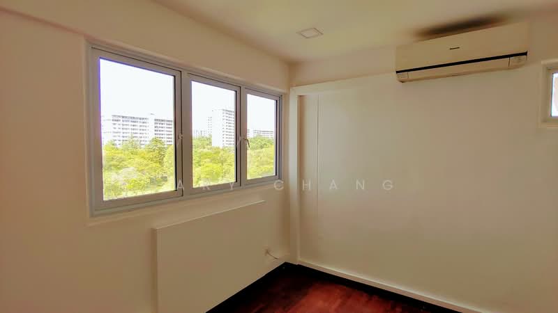 723 Bedok Reservoir Road HDB Flat For Sale at S$ 718,000 | PropertyGuru Singapore - Interior