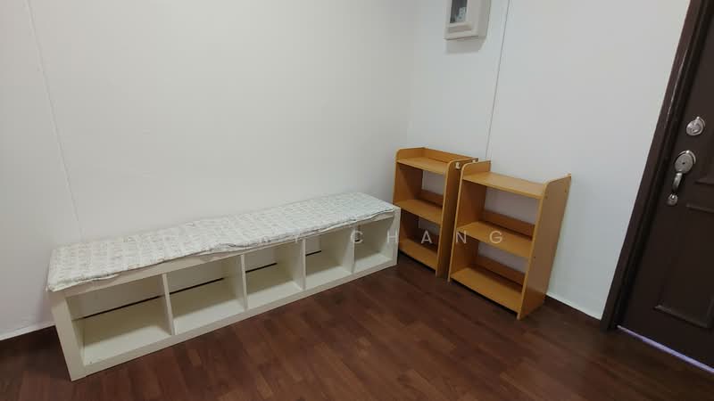 723 Bedok Reservoir Road HDB Flat For Sale at S$ 718,000 | PropertyGuru Singapore - Entrance