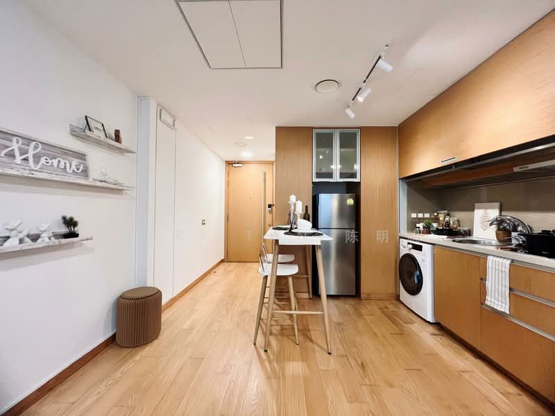 Icon Apartment For Sale at S$ 1,450,000 | PropertyGuru Singapore - Kitchen