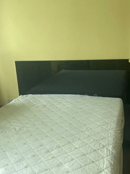 Hillview Regency, 26 Bukit Batok East Avenue 2, 3 Bedrooms, 1,195 sqft, Condominium For Rent, by Carl Dong, 500071292 - Bedroom - PropertyGuru.com.sg