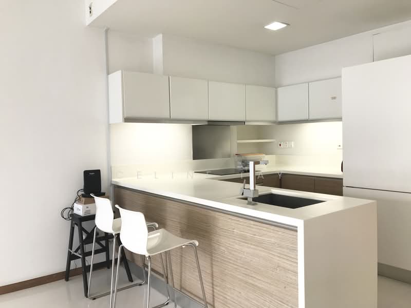 Marina Bay Residences, 18 Marina Boulevard, 2 Bedrooms, 1,227 sqft, Condominium For Rent, by Celine Tay, 500071293 - Kitchen - PropertyGuru.com.sg