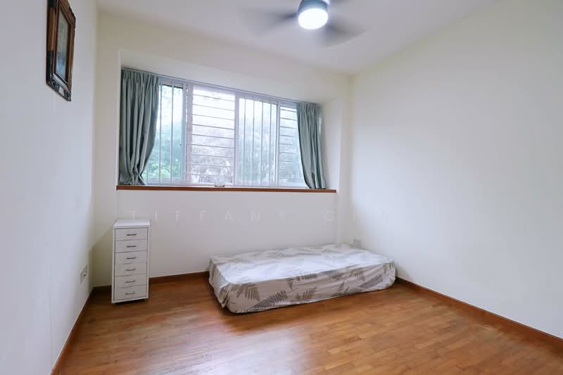 The Esparis, 9 Pasir Ris Drive 4, 3 Bedrooms, 1,292 sqft, Condominium For Rent, by Tiffany Chan, 500071295 - Bedroom - PropertyGuru.com.sg