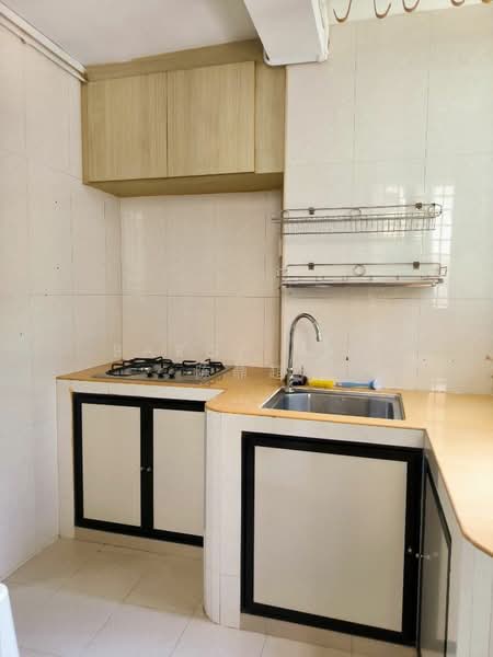 34 Jalan Bukit Ho Swee, 34 Jalan Bukit Ho Swee, 2 Bedrooms, 549 sqft, HDB Flat For Rent, by Baron Tan 陈鼎超, 500071316 - Kitchen - PropertyGuru.com.sg