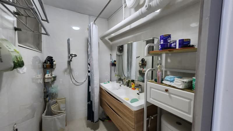 18 Joo Seng Road HDB Flat For Sale at S$ 628,000 | PropertyGuru Singapore