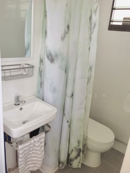 178 Ang Mo Kio Avenue 4, 178 Ang Mo Kio Avenue 4, 2 Bedrooms, 68 sqft, HDB Flat For Rent, by Tan Li Chien, 500071321 - Bathroom - PropertyGuru.com.sg