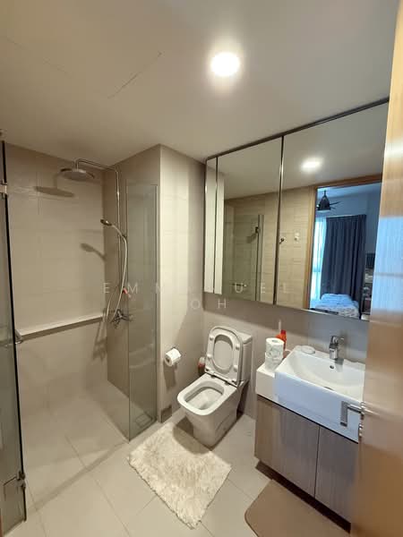 Thomson Three Condominium For Sale at S$ 1,630,000 | PropertyGuru Singapore - Master Bath