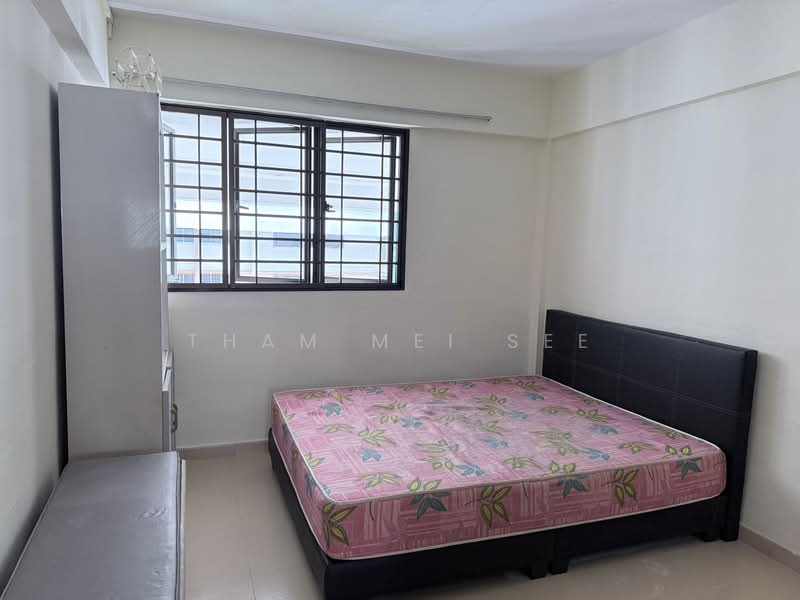 812 Tampines Avenue 4, 812 Tampines Avenue 4, 3 Bedrooms, 980 sqft, HDB Flat For Rent, by Tham Mei See, 500071344 - Bedroom - PropertyGuru.com.sg