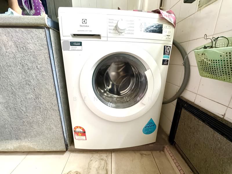 646 Pasir Ris Drive 10, 646 Pasir Ris Drive 10, Room Rental, 164 sqft, HDB Flat For Rent, by Ben Kwan, 500071350 - Washing Machine - PropertyGuru.com.sg