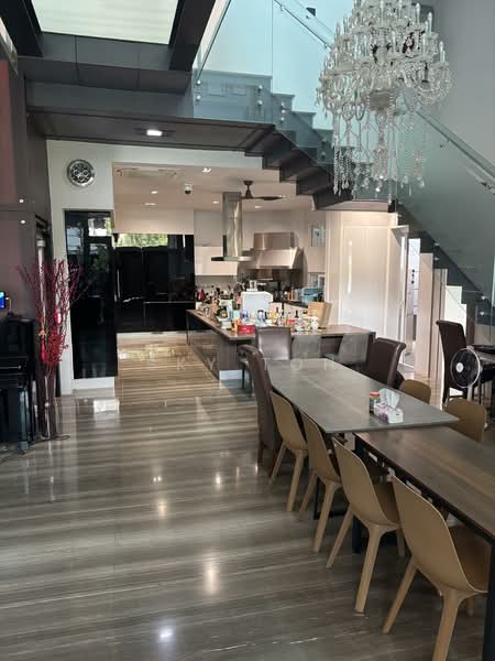 Faber Hills Estate Semi-Detached House For Sale at S$ 13,980,000 | PropertyGuru Singapore - Kitchen