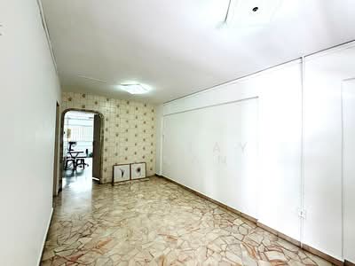 For Sale - 321 Hougang Avenue 5