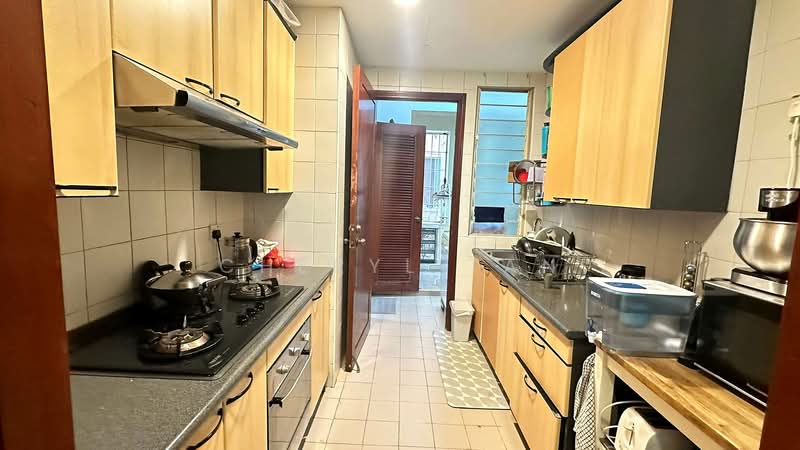 Costa Rhu Condominium For Sale at S$ 3,400,000 | PropertyGuru Singapore - Kitchen