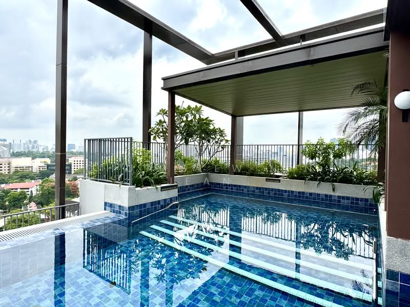Hill House, 10A-11 Institution Hill, 10B, 2 Bedrooms, 624 sqft, Apartment For Rent, by Chua Siew Hin Jean, 500071395 - Pool - PropertyGuru.com.sg