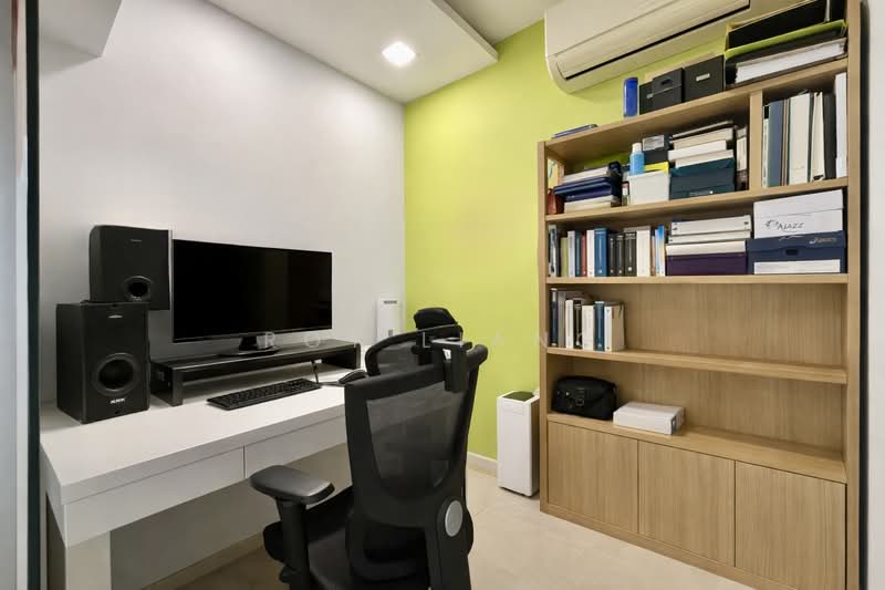 212 Ang Mo Kio Avenue 3 HDB Flat For Sale at S$ 548,000 | PropertyGuru Singapore - Study