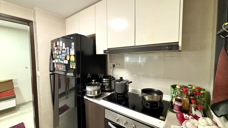 Symphony Suites, 3 Yishun Close, Room Rental, 150 sqft, Condominium For Rent, by Shawn Lew, 500071411 - Kitchen - PropertyGuru.com.sg