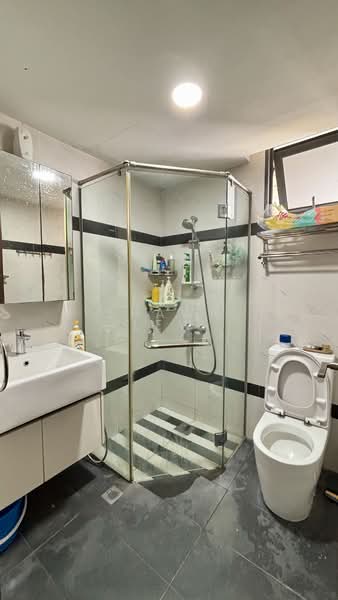 Symphony Suites, 3 Yishun Close, Room Rental, 150 sqft, Condominium For Rent, by Shawn Lew, 500071411 - Bathroom - PropertyGuru.com.sg