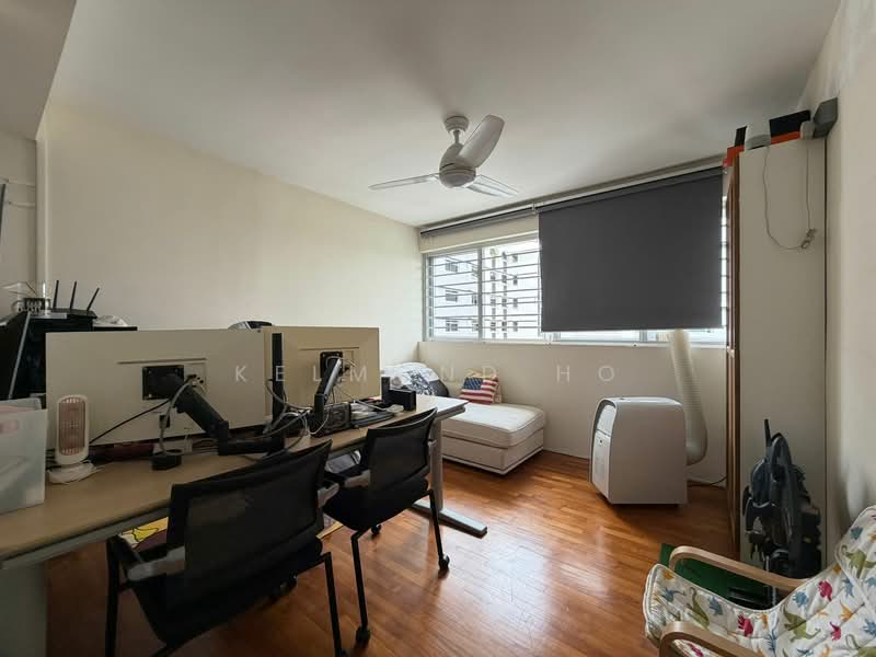 495F Tampines Street 43 HDB Flat For Sale at S$ 980,000 | PropertyGuru Singapore - Study