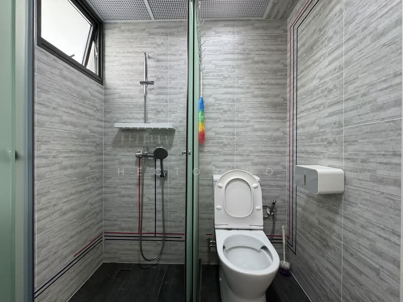 662A Tampines Street 64, 662A Tampines Street 64, Room Rental, 120 sqft, HDB Flat For Rent, by Hector Ho, 500071434 - Bathroom - PropertyGuru.com.sg