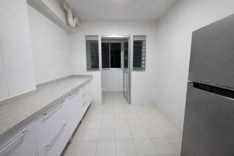 505B Yishun Street 51 HDB Flat For Sale at S$ 590,000 | PropertyGuru Singapore - Kitchen