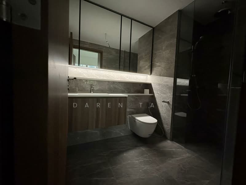 Lentor Modern, 5 Lentor Central, 2 Bedrooms, 732 sqft, Condominium For Sale, by Daren Tay, 500071463 - Master Bathroom - PropertyGuru.com.sg