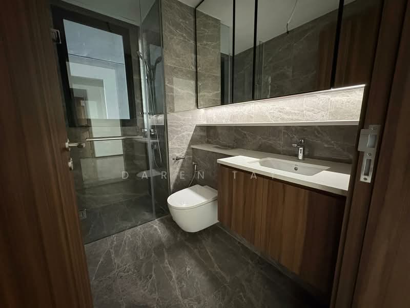 Lentor Modern, 5 Lentor Central, 2 Bedrooms, 732 sqft, Condominium For Sale, by Daren Tay, 500071463 - Common Bathroom - PropertyGuru.com.sg