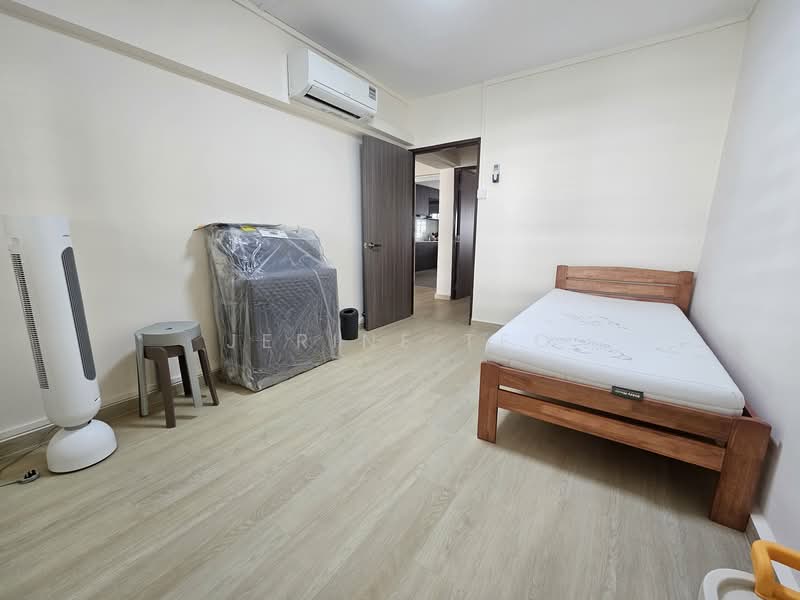 39 Bedok South Road, 39 Bedok South Road, Room Rental, 120 sqft, HDB Flat For Rent, by Jerine Teo, 500071468 - Bedroom - PropertyGuru.com.sg