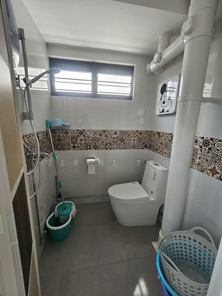 39 Bedok South Road, 39 Bedok South Road, Room Rental, 120 sqft, HDB Flat For Rent, by Jerine Teo, 500071468 - Bathroom - PropertyGuru.com.sg