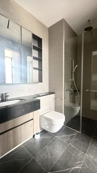 Parc Komo, 963A Upper Changi Road North, 1 Bedroom, 452 sqft, Condominium For Rent, by Georgina Seow, 500071473 - Bathroom - PropertyGuru.com.sg