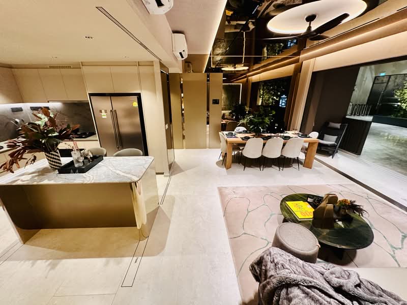 River Modern Condominium For Sale at S$ 2,726,000 | PropertyGuru Singapore - Kitchen