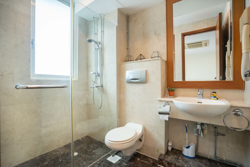The Hermitage, 2 Sarkies Road, 2 Bedrooms, 850 sqft, Apartment For Sale, by Sharon Jany, 500071487 - Bathroom - PropertyGuru.com.sg