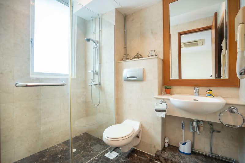 The Hermitage, 2 Sarkies Road, 2 Bedrooms, 850 sqft, Apartment For Sale, by Sharon Jany, 500071487 - Bathroom - PropertyGuru.com.sg