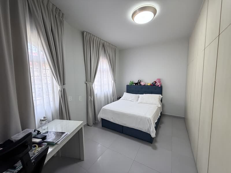 D19 Freehold 3 Storey Corner Terrace Terraced House For Sale at S$ 5,100,000 | PropertyGuru Singapore - Bedroom