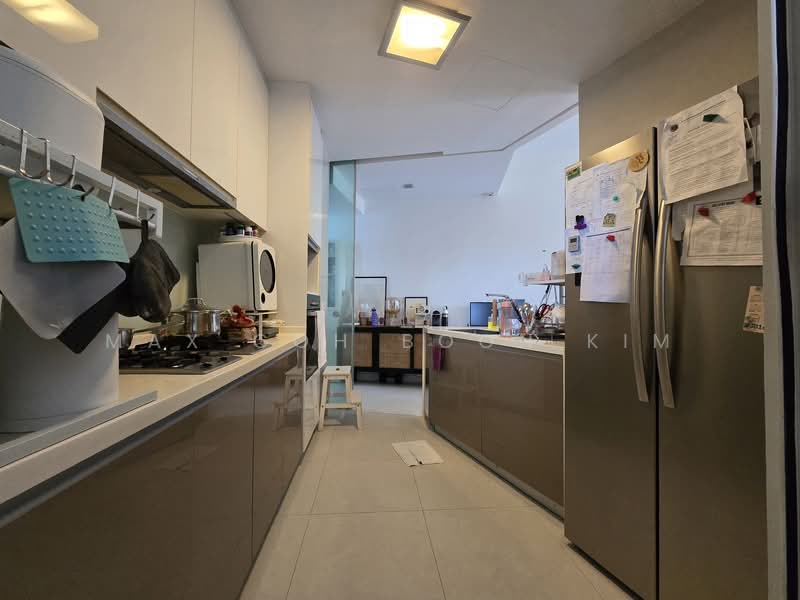 d'Leedon (Former Farrer Court) Condominium For Sale at S$ 3,100,000 | PropertyGuru Singapore - Kitchen