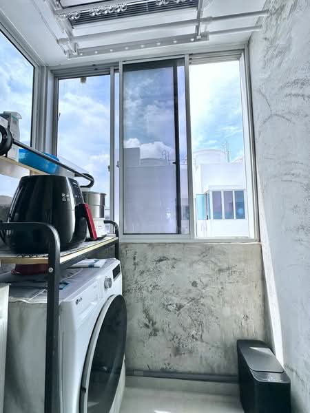 515C Tampines Central 7 HDB Flat For Sale at S$ 1,065,000 | PropertyGuru Singapore - Yard