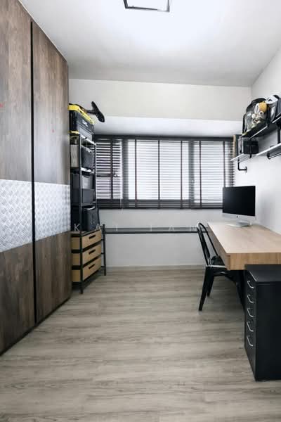 515C Tampines Central 7 HDB Flat For Sale at S$ 1,065,000 | PropertyGuru Singapore - Bedroom