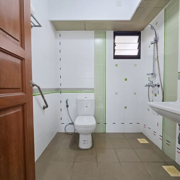 Common Bath