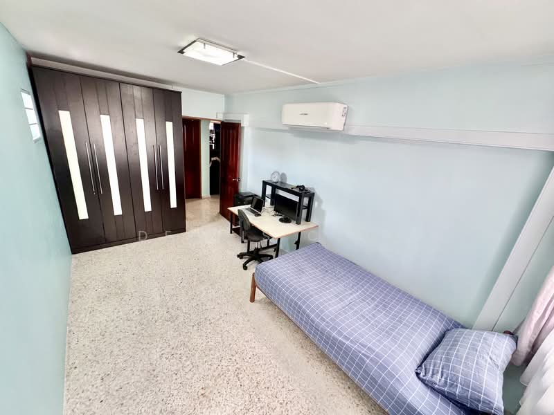 14 Toh Yi Drive HDB Flat For Sale at S$ 1,150,000 | PropertyGuru Singapore - Bedroom
