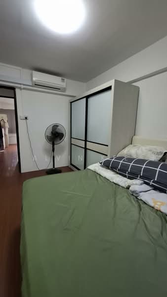 501 Ang Mo Kio Avenue 5 HDB Flat For Sale at S$ 768,000 | PropertyGuru Singapore - Bedroom