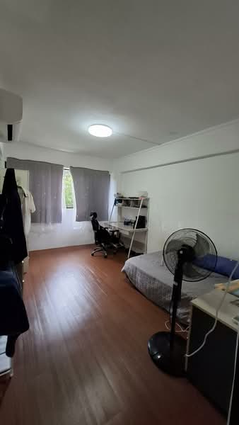 501 Ang Mo Kio Avenue 5 HDB Flat For Sale at S$ 768,000 | PropertyGuru Singapore - Bedroom