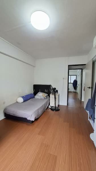 501 Ang Mo Kio Avenue 5 HDB Flat For Sale at S$ 768,000 | PropertyGuru Singapore - Bedroom