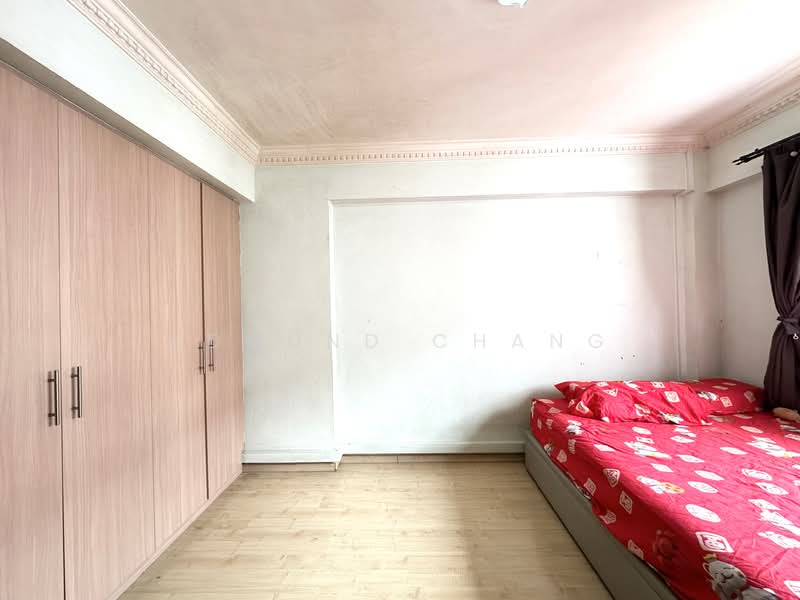 646 Yishun Street 61 HDB Flat For Sale at S$ 515,000 | PropertyGuru Singapore - Bedroom