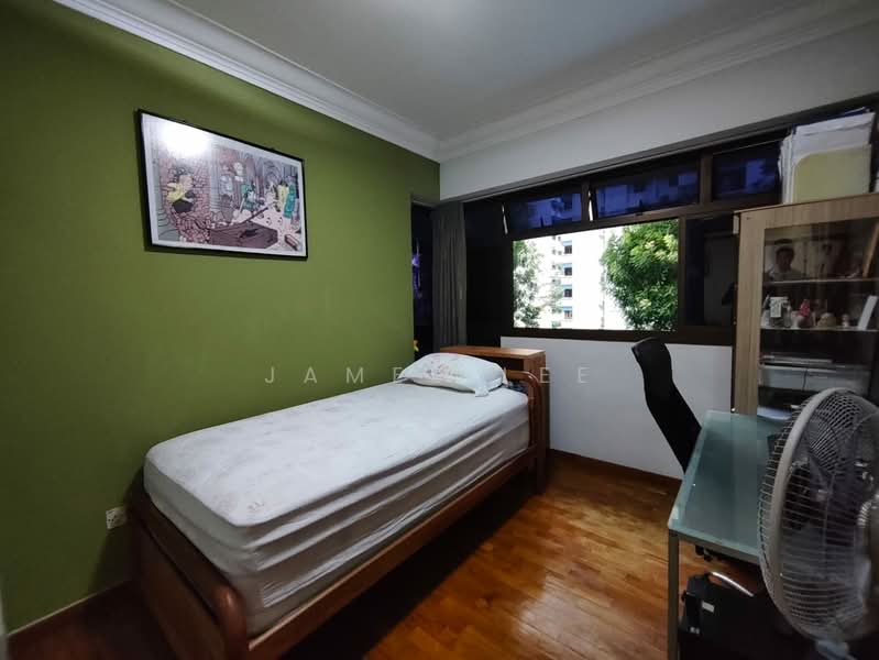 152 Lorong 2 Toa Payoh HDB Flat For Sale at S$ 908,000 | PropertyGuru Singapore - Bedroom
