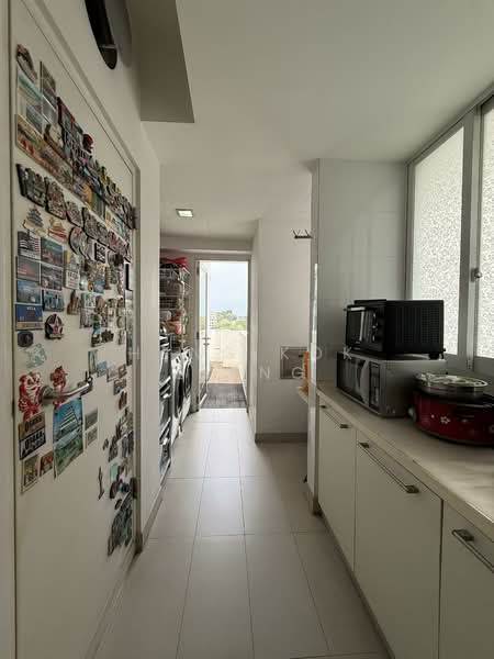 Mi Casa Condominium For Sale at S$ 1,628,000 | PropertyGuru Singapore - Kitchen