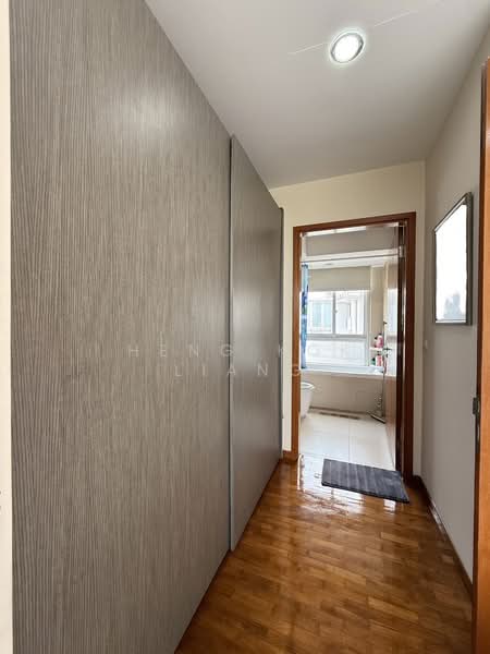 Mi Casa Condominium For Sale at S$ 1,628,000 | PropertyGuru Singapore - Master room wardrobe 