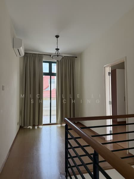 Laguna 88, 44 Eastwood Road, 3 Bedrooms, 2,088 sqft, Condominium For Rent, by Michelle Lim Shu Ching, 500071556 - Family area or study area , balcony - PropertyGuru.com.sg
