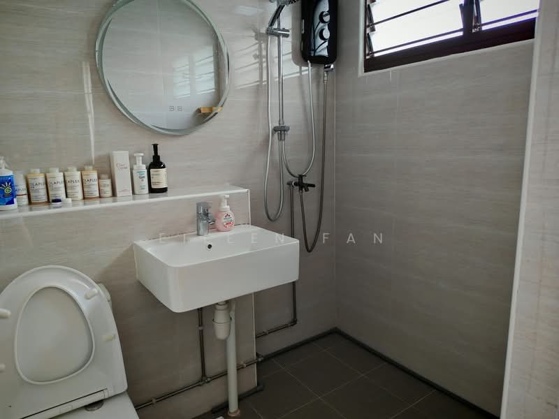 252 Choa Chu Kang Avenue 2 HDB Flat For Sale at S$ 550,000 | PropertyGuru Singapore