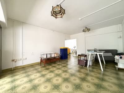 For Sale - 305 Ang Mo Kio Avenue 1