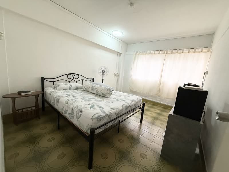 305 Ang Mo Kio Avenue 1 HDB Flat For Sale at S$ 750,000 | PropertyGuru Singapore - Common Bedroom