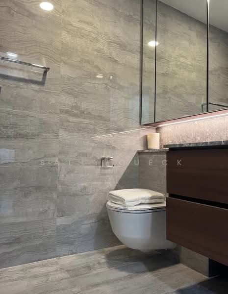 Fourth Avenue Residences, 2 Fourth Avenue, 2 Bedrooms, 700 sqft, Condominium For Rent, by Sally Queck, 500071573 - Bathroom - PropertyGuru.com.sg