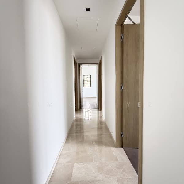 Klimt Cairnhill Condominium For Sale at S$ 8,300,000 | PropertyGuru Singapore - Corridor