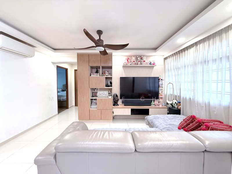 Spacious Living Area – Move-In Conditio
